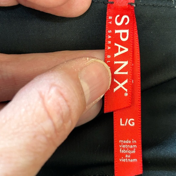 SPANX Black Athletic Athleisure Leggings, size Large - Picture 11 of 11